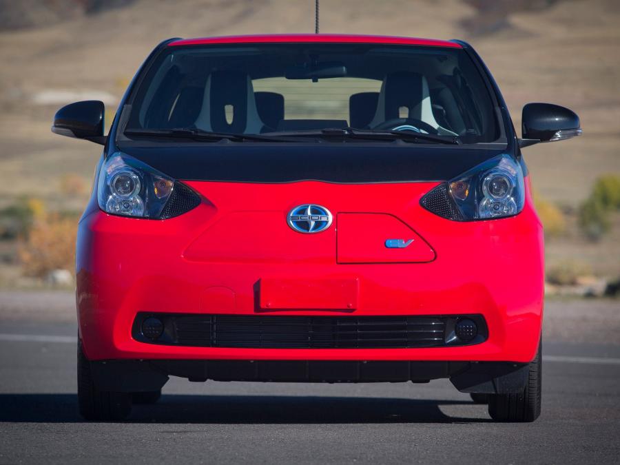  Scion iQ EV 2012 года  (фото 19 из 24)